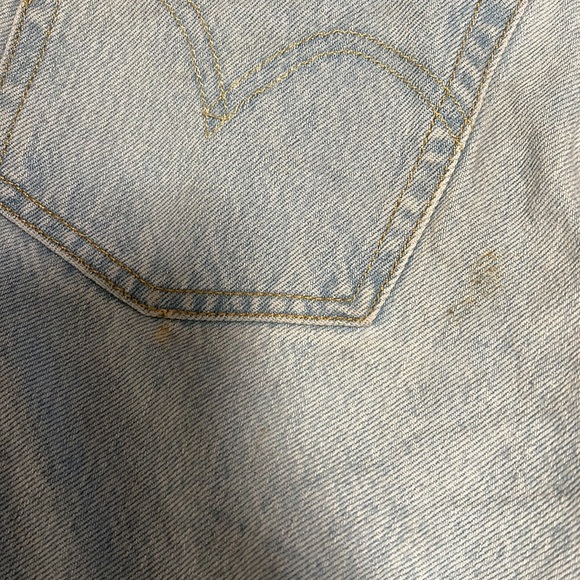 Levi’s Mid Length 501 Shorts - Picture 5 of 5